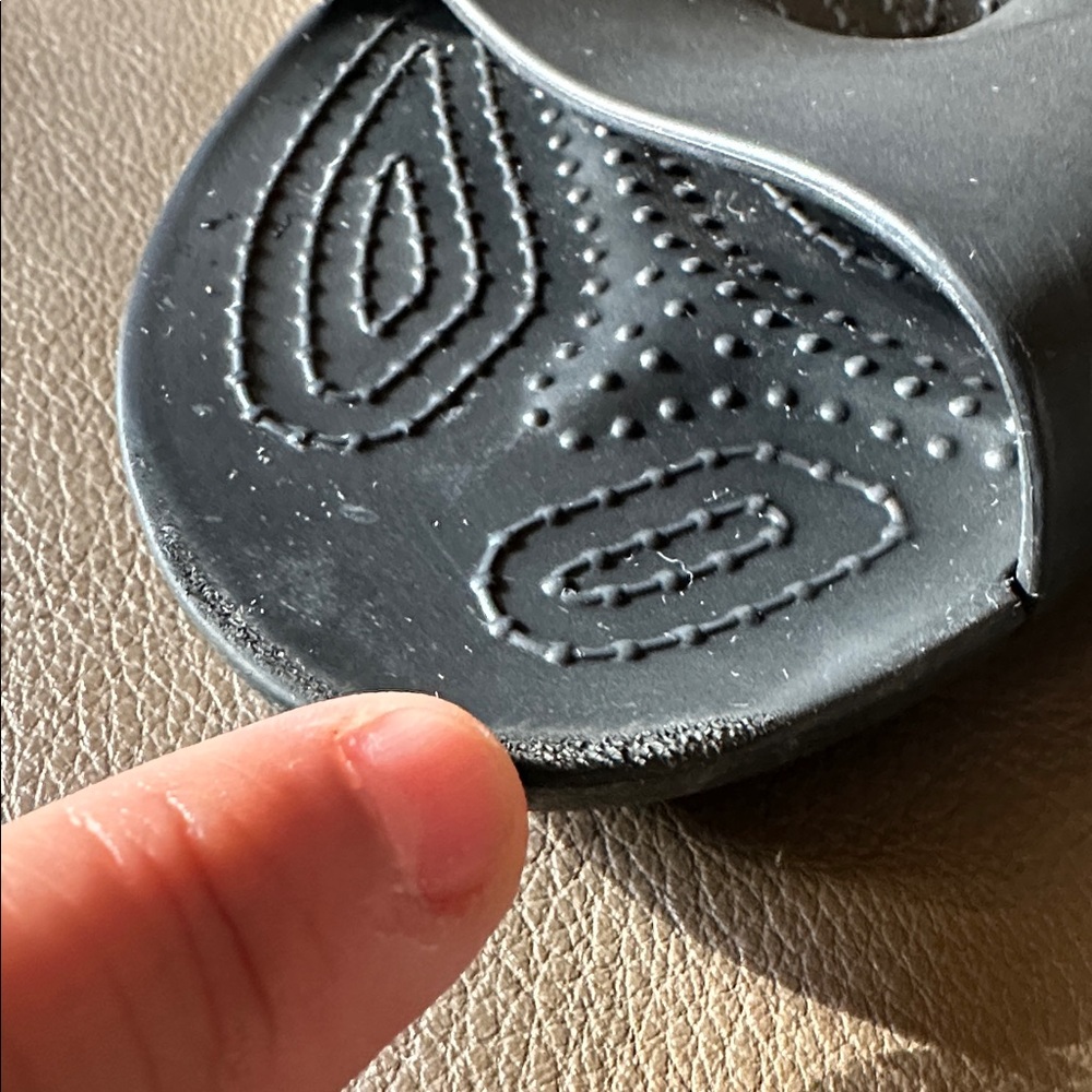 CROCS Women’s Black Sandals - Picture 5 of 12
